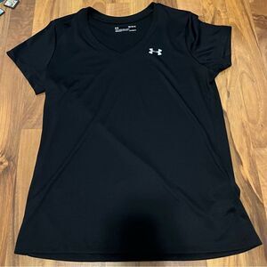 Under Armour Heat Gear V-Neck Shirt